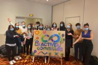 Ambiance collaborative et engagée pendant un atelier Recyclage organisé par MadCityZen. | © MadCityZen